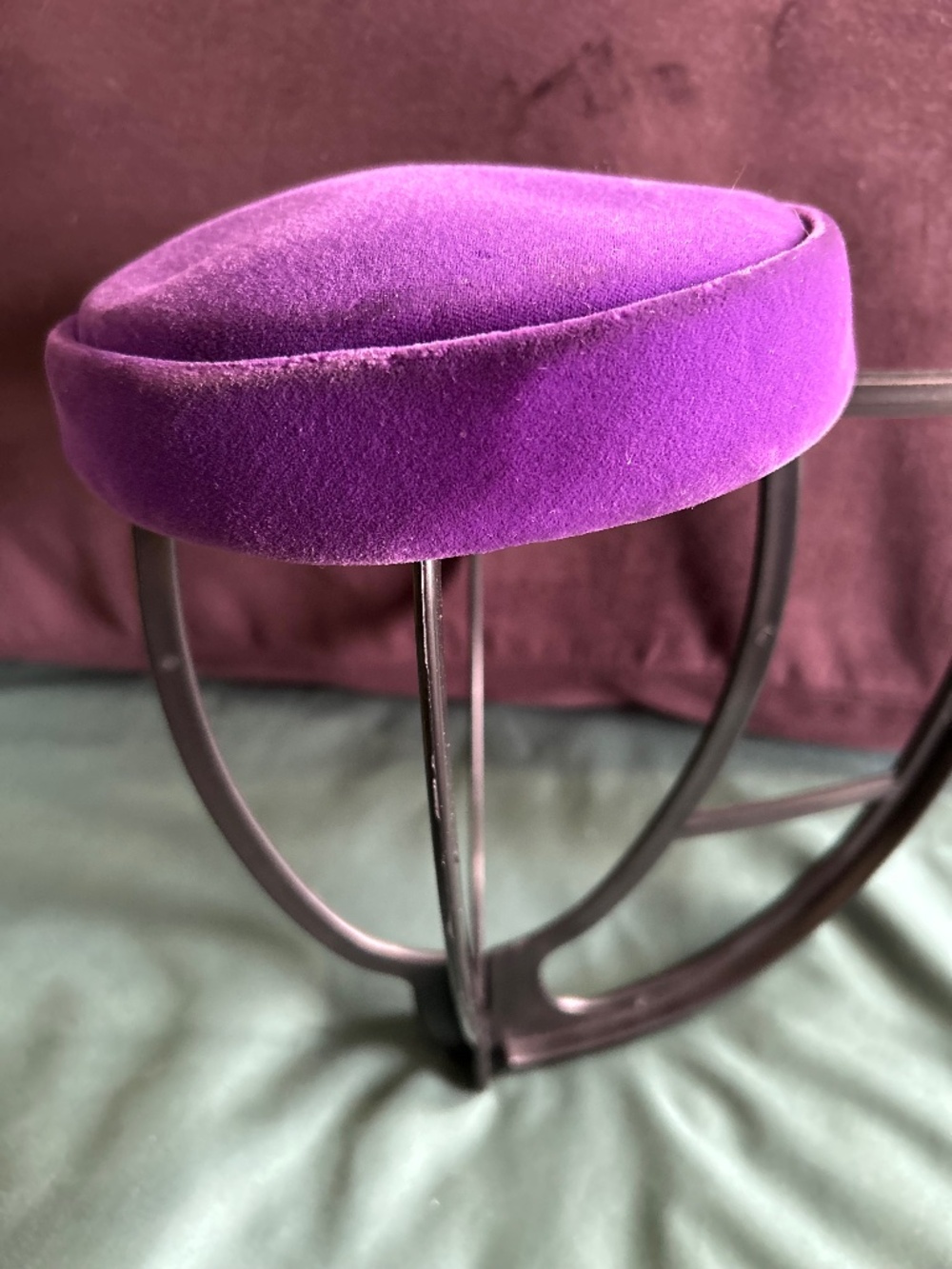 Vintage 1950s purple beret
